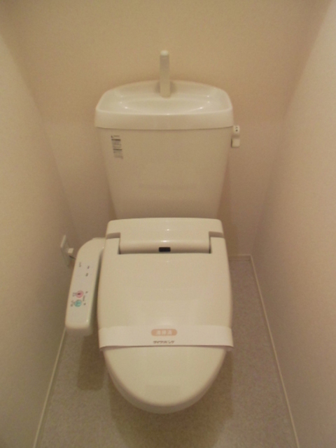 トイレ　温水洗浄暖房便座