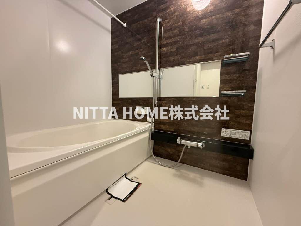 バス・シャワールーム　追い炊き機能・浴室乾燥機も設置済み◎