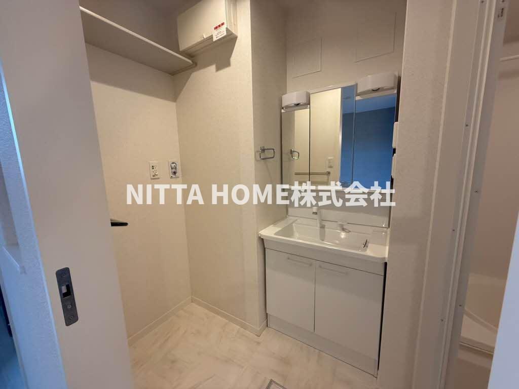 洗面設備　三面鏡付き洗面台もありますよ★