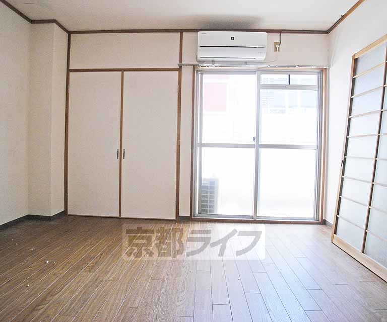 居室・リビング　綺麗なお部屋です。