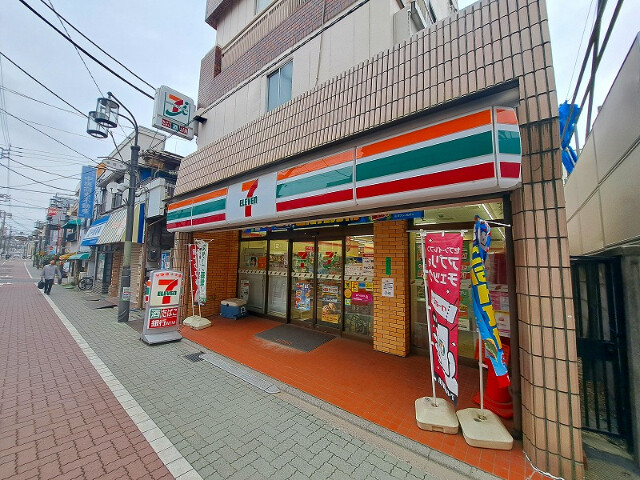 コンビニ　セブンイレブン中板店（コンビニ）まで350m