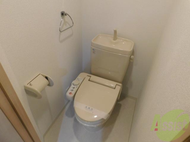 トイレ　ウォシュレット付きです