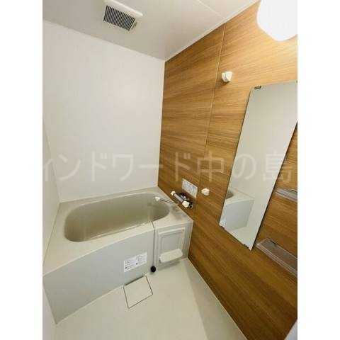 バス・シャワールーム　詳細は、ウィンドワード中の島店までご相談下さい。