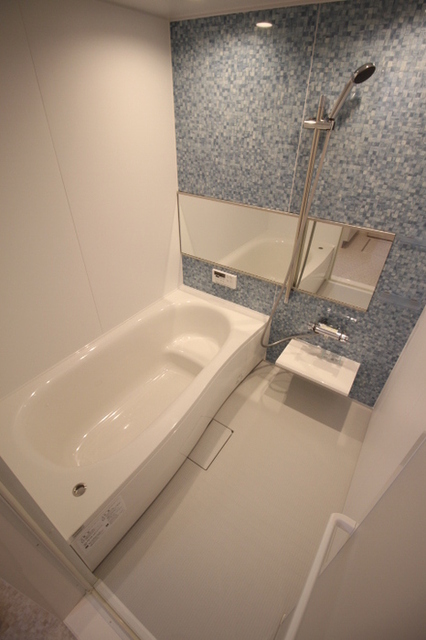 バス・シャワールーム　１０６　浴室