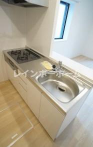 キッチン　コンパクトなキッチンで掃除もラクラク