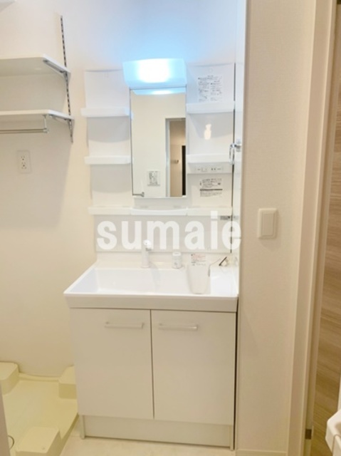 洗面設備　独立洗面台です。