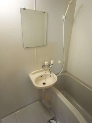 バス・シャワールーム　☆ゆったりくつろげるお風呂☆