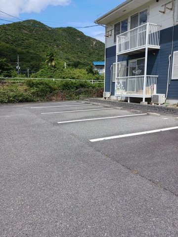 駐車場　駐車場完備です