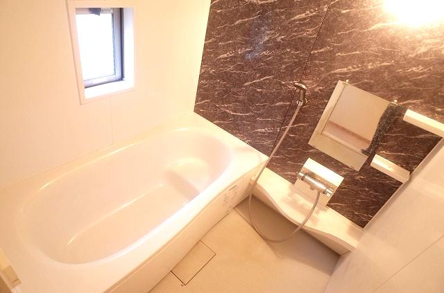 バス・シャワールーム　一坪浴槽