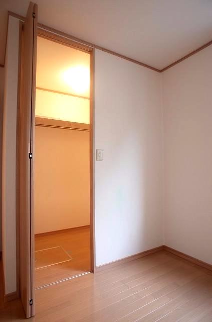 収納　ウォークインクローゼット