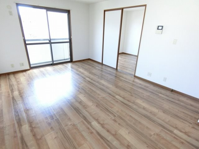 居室・リビング　同型イメージ