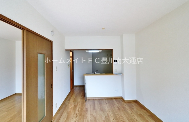 居室・リビング　同型別部屋写真