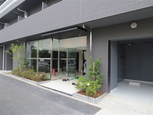 エントランス　エントランス