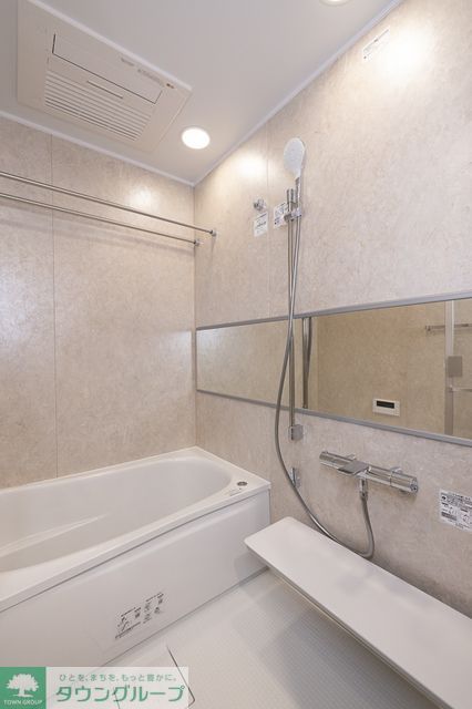 バス・シャワールーム　※写真は同タイプ住戸です。