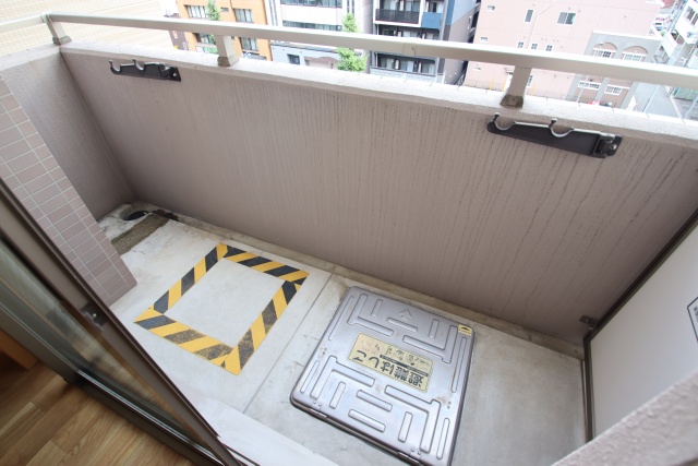 バルコニー　※別室の参考写真の為、現況優先です。