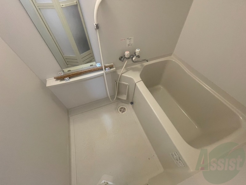 バス・シャワールーム　お風呂です。ゆっくりお風呂につかるのも体に良いですね～
