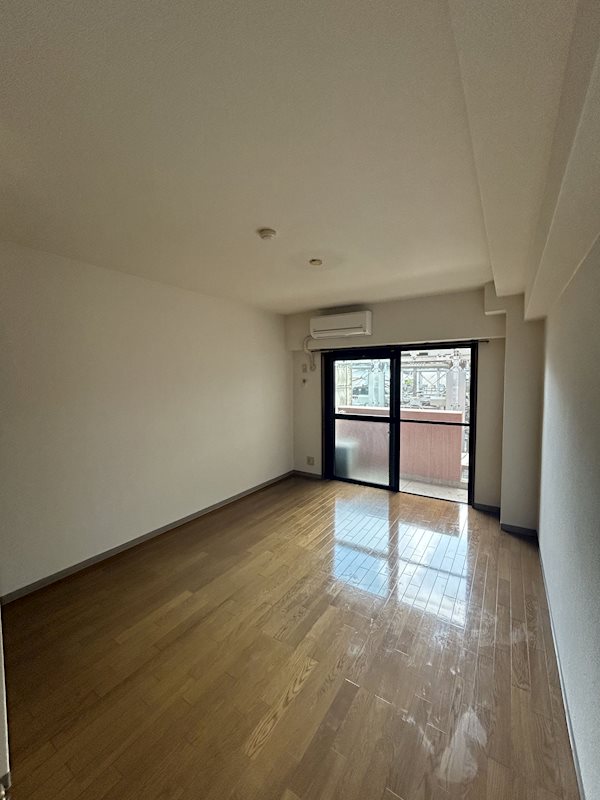 居室・リビング　洋室　※別号室参考写真