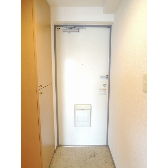 玄関　※同タイプ・別部屋