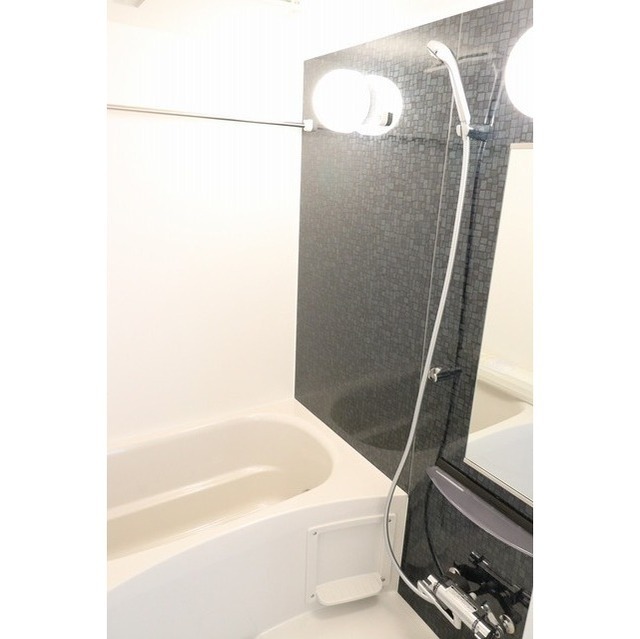 バス・シャワールーム　同タイプ写真　※現況優先