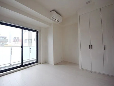 居室・リビング　※別部屋の参考写真です。