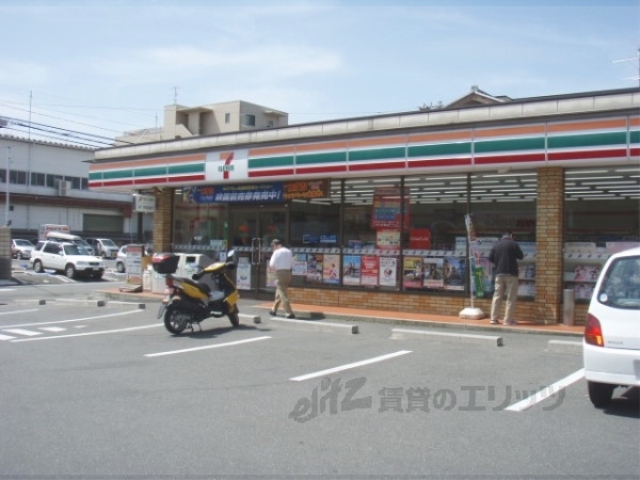 コンビニ　セブンイレブン京都御前御池店（コンビニ）まで800m
