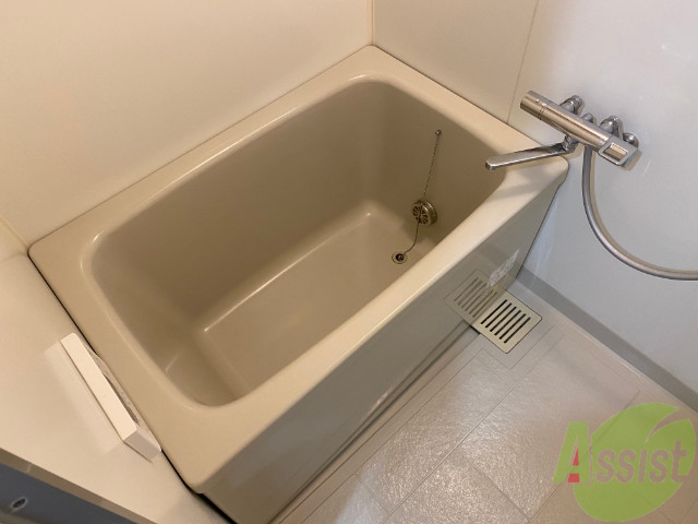 バス・シャワールーム　疲れた時はゆっくり湯船につかってみてはいかがでしょうか。