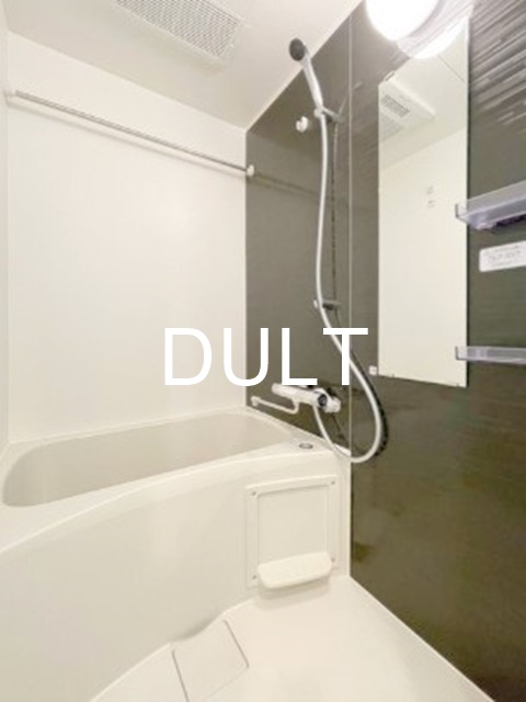 バス・シャワールーム　バスルームです。