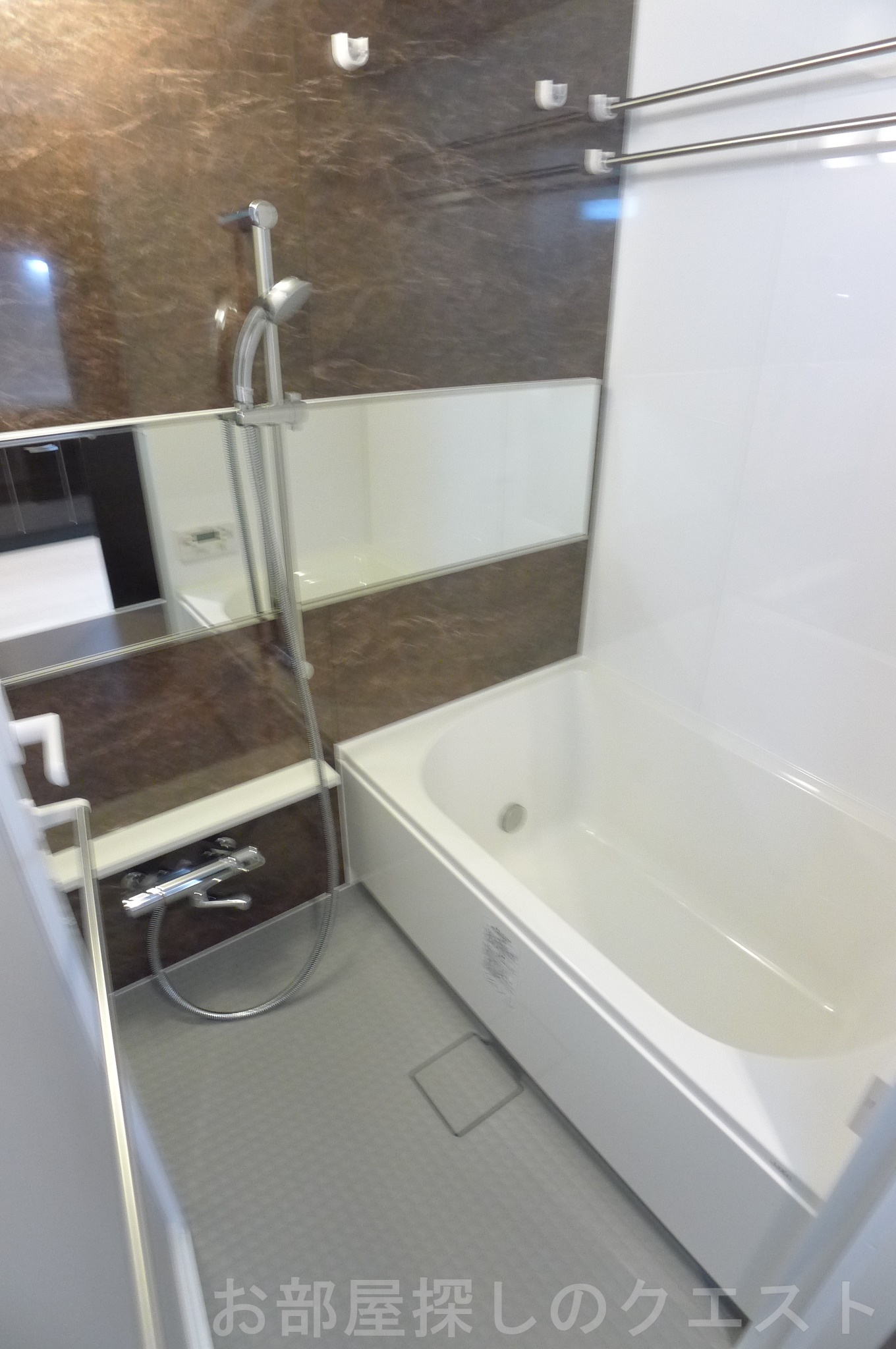バス・シャワールーム　（写真は同タイプ）