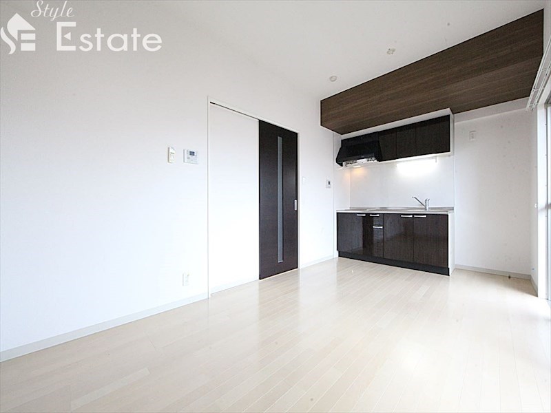 居室・リビング　内装