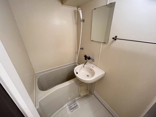 バス・シャワールーム　人気のバストイレ別★