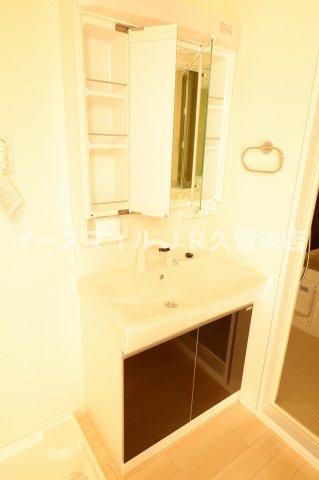 洗面設備　独立洗面化粧台付き