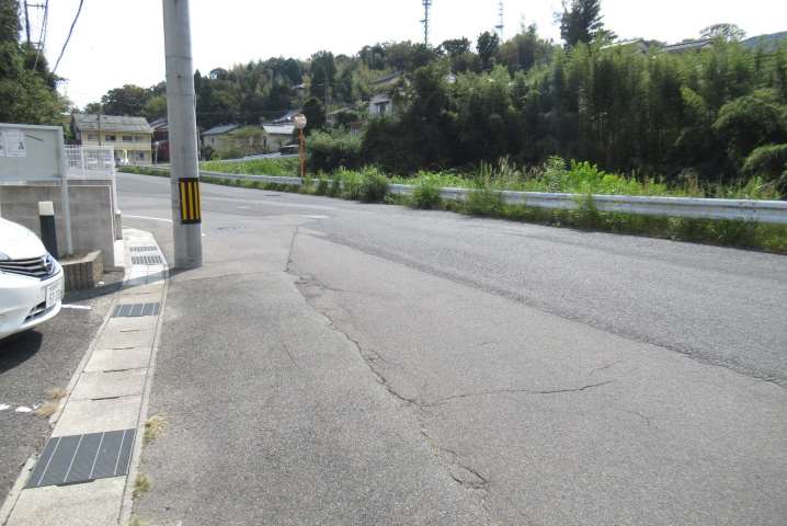 その他　前面道路（その他）まで10m