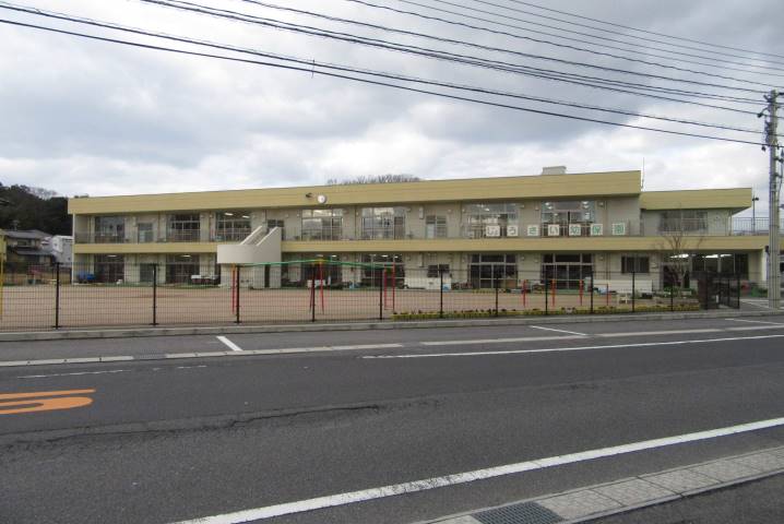 幼稚園・保育園　松江城西幼保園（幼稚園・保育園）まで1100m