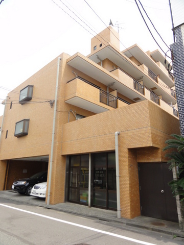 建物外観　鉄筋コンクリート造