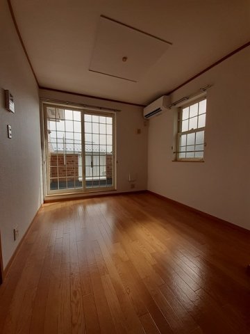 居室・リビング　使いやすい居間です