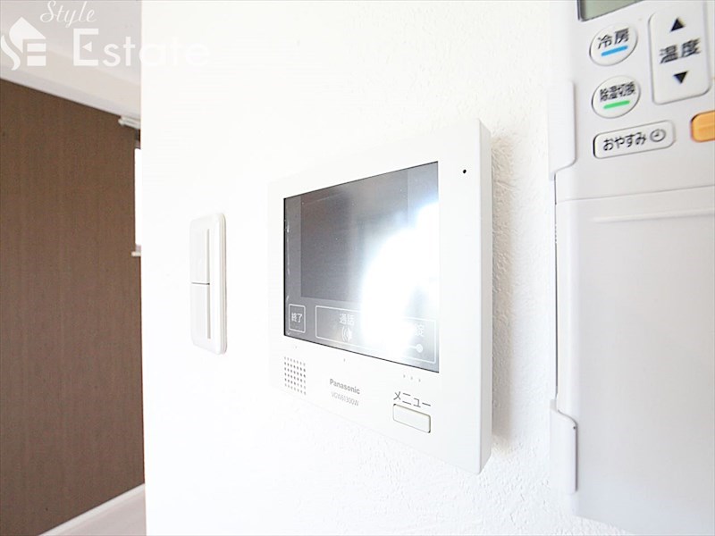 セキュリティ　モニター付きインターホン