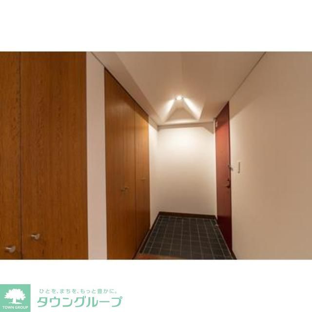 玄関　※写真は同タイプ住戸です。