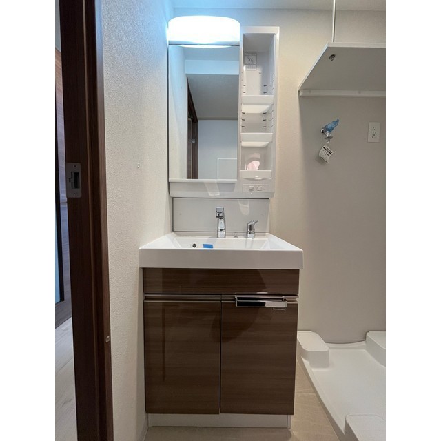 洗面設備　脱衣スペースもあります