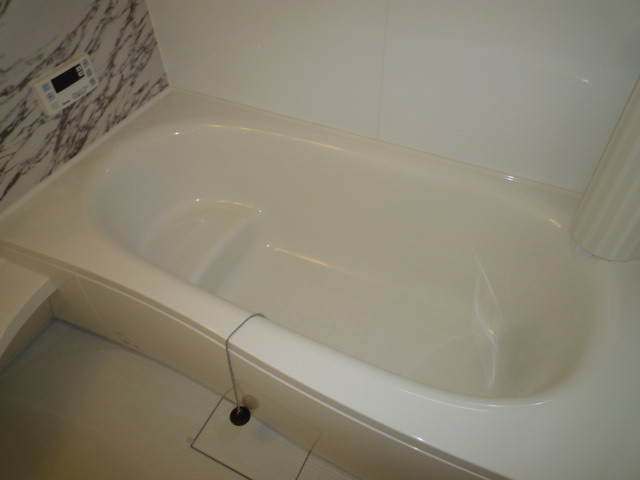 バス・シャワールーム　１坪風呂（追い焚き付き）