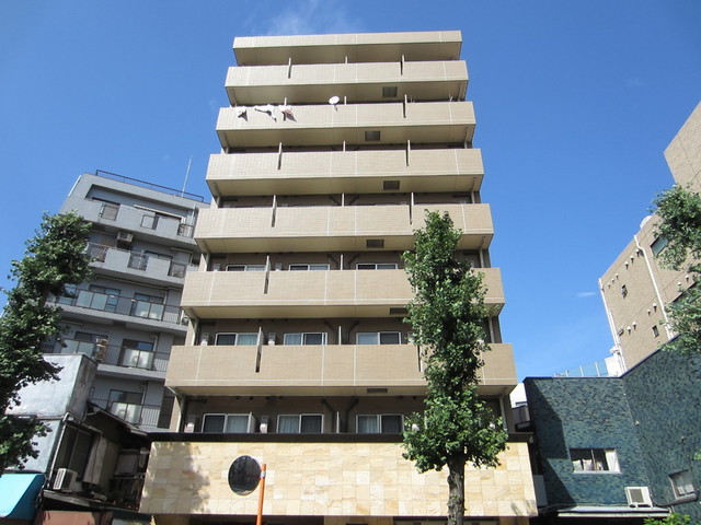 建物外観　タイル張りの外観で陽当り良好！