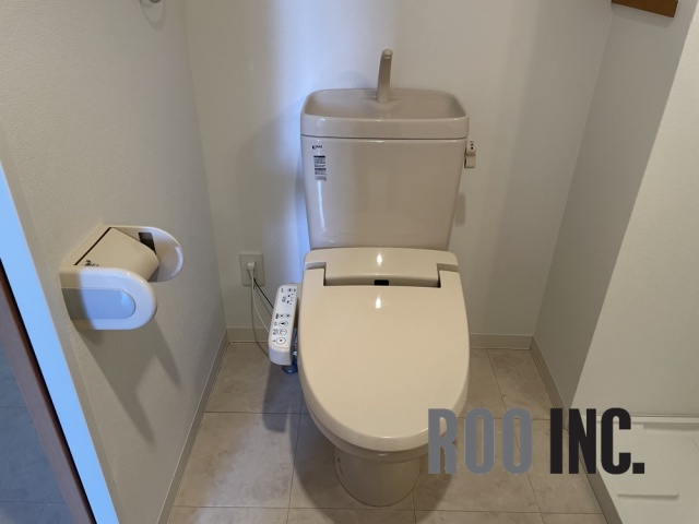 トイレ　写真は反転のお部屋です