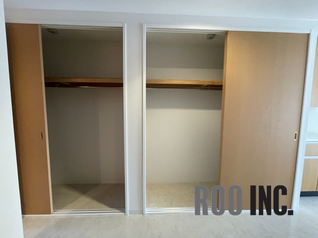 収納　写真は反転のお部屋です