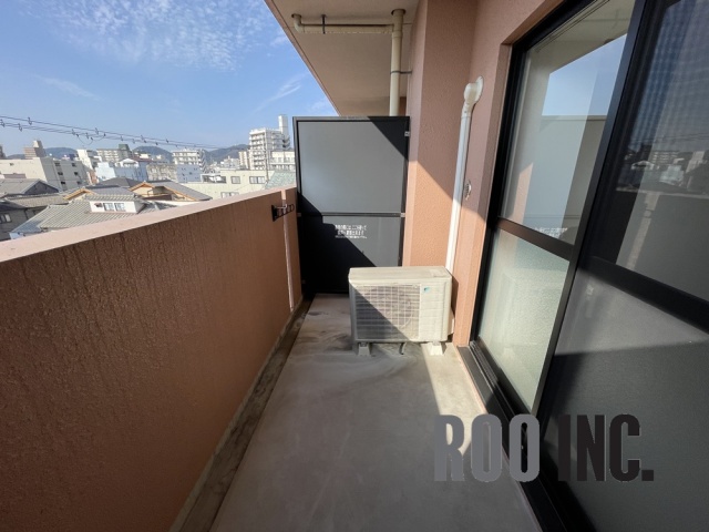 バルコニー　写真は反転のお部屋です