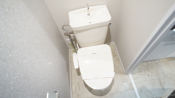 トイレ　シャワートイレ