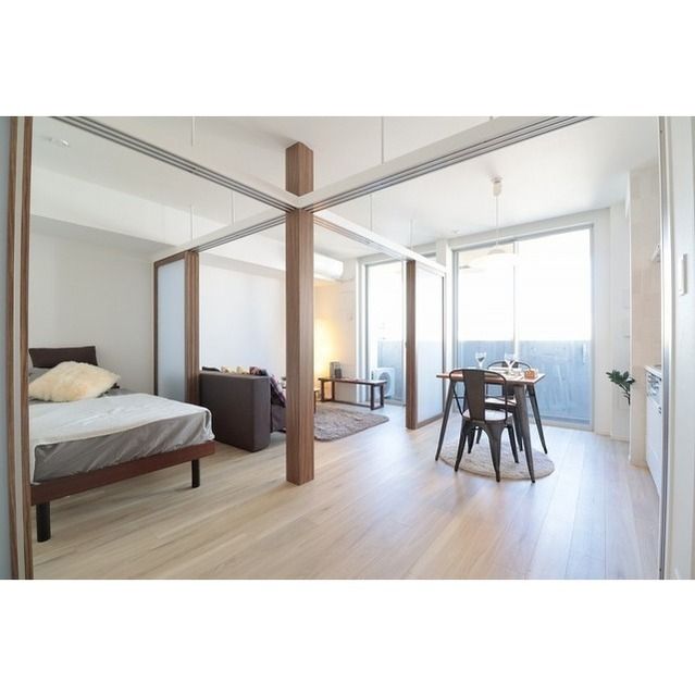 居室・リビング　家具・家電・小物の備え付けはありません