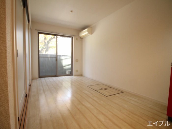 居室・リビング　別の部屋写真です。