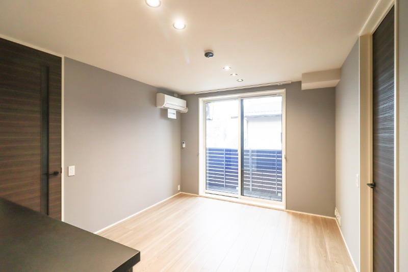 居室・リビング　図面と現状に相違がある場合には現状を優先