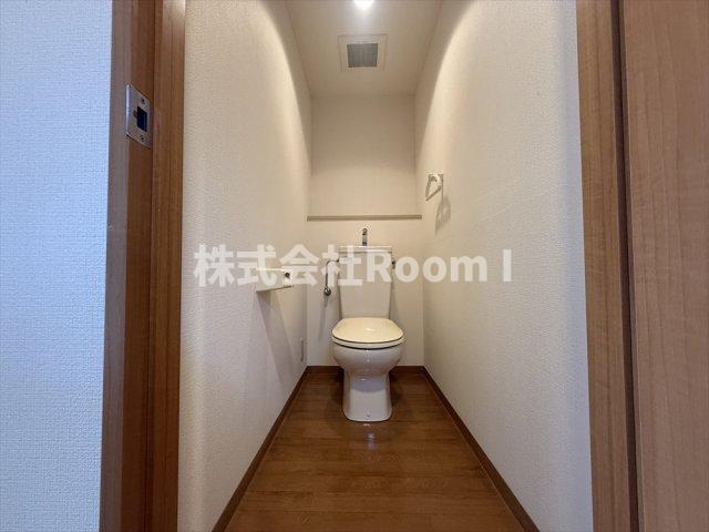 トイレ　コンパクトで使いやすいトイレです