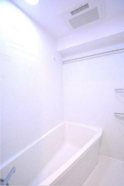 バス・シャワールーム　カラー・タイプ異なります