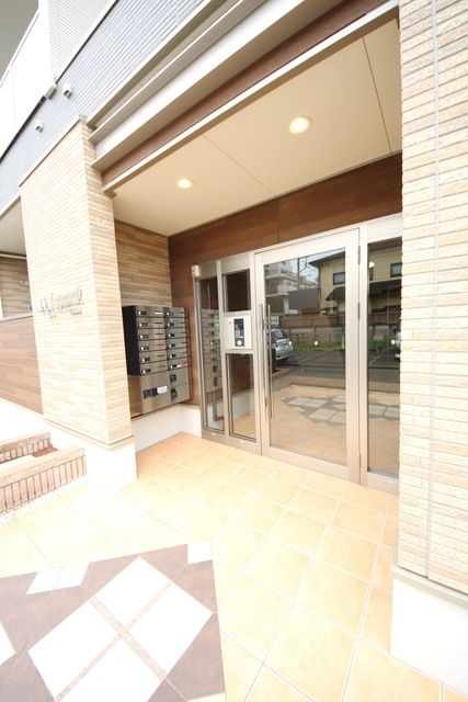 エントランス　★見学希望等はタウンハウジング中央林間店までお気軽に♪★
